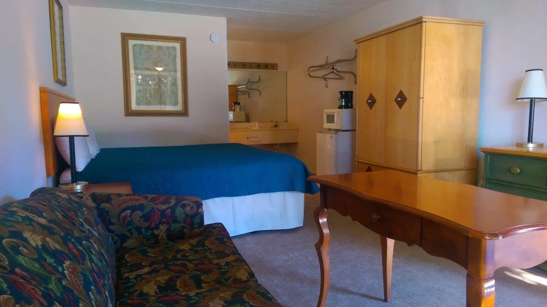 Family Inns Of America Williamsburg 3*,