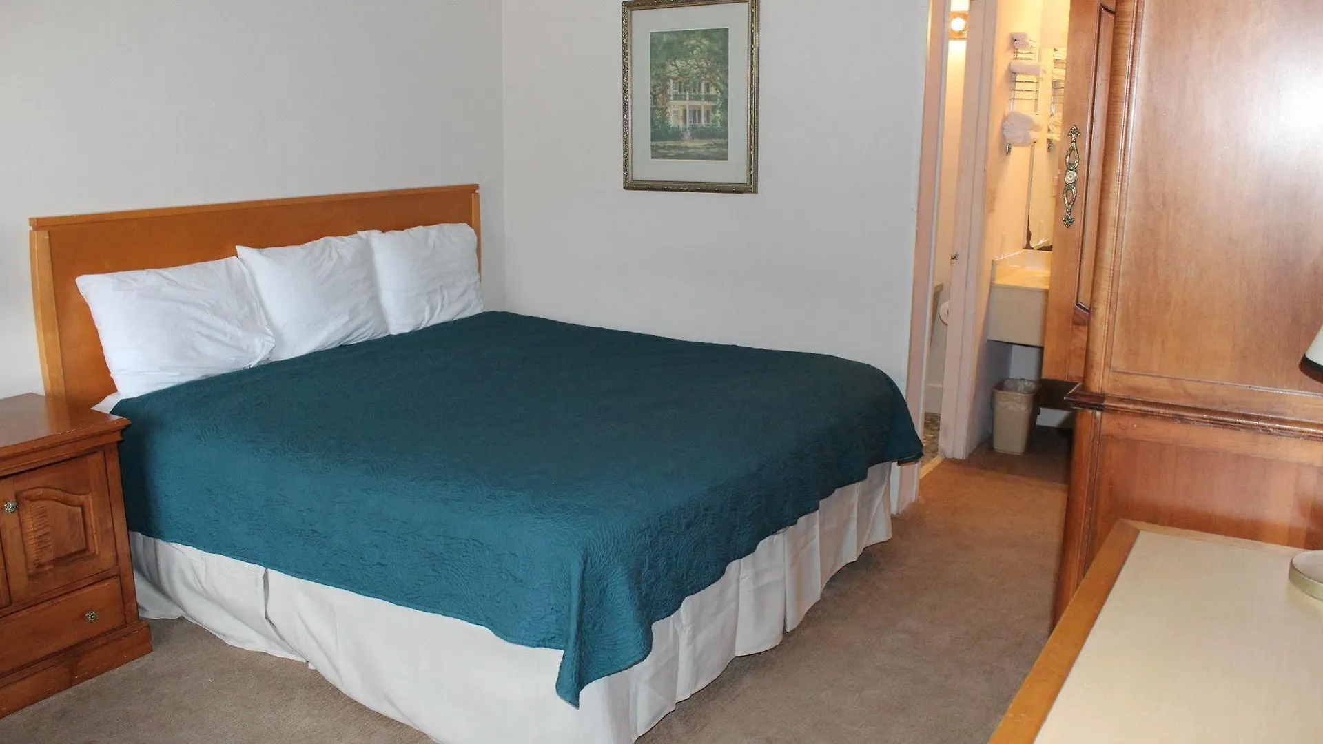 Family Inns Of America Williamsburg 3*,